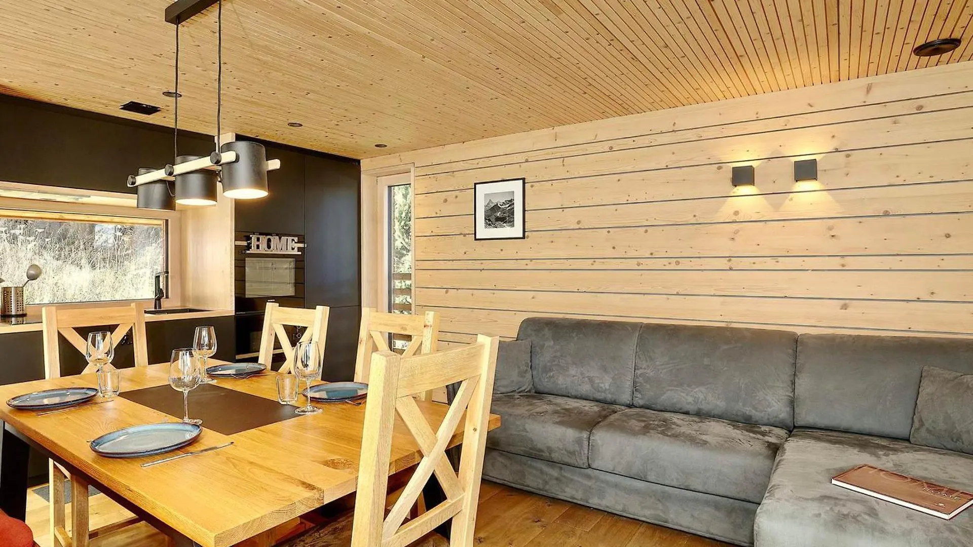 Chalet Neuf A Courchevel 1850, Pret Pour 6 Avec Ski Aux Pieds Et Wifi! - Fr-1-575-233